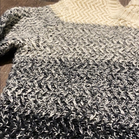 Ombré Knit Sweater - Picture 2 of 3